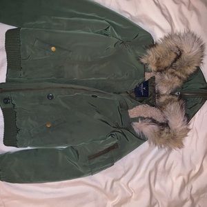 American eagle puffer jacket